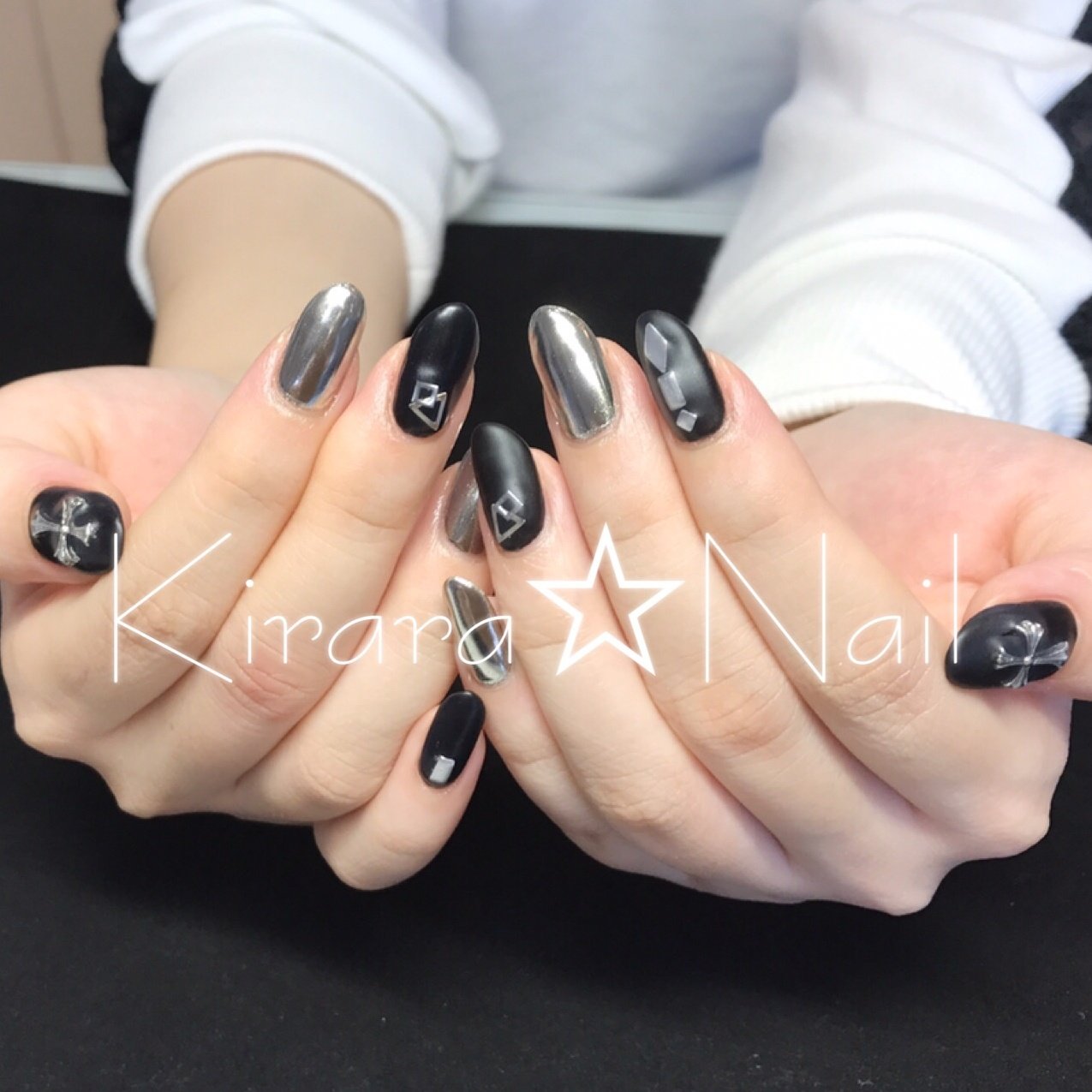 秋 冬 オールシーズン ライブ ハンド Akko Kirara のネイルデザイン No ネイルブック