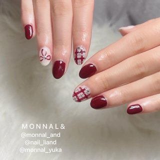 . 【HAND】シンプルジェルコース8,800yen
【メニュー名】#リボンネイル#ボルドーネイル
【担当スタッフ】YUKA @monnal_yuka 
.
ご来店ありがとうございます☺︎
.
.
.
━━━━━━━━━━━━━━━━━━━━
ジェル・スカルプメニュー
【担当YUKA指名】合計金額より
20%OFFキャンペーン実施中🌷
━━━━━━━━━━━━━━━━━━━━
【福井店】ご予約はこちら↓

LINE ID @vnd4371h
LINEから24時間ネットご予約受付中です💌

 MONNAL& モナールアンド 
営業時間 9:30～18:00 (Lo.17:00) 
定休日 不定休

住所　福井市大町10-2-2 
ショッピングシティベル近く🔔
.
TEL 0776-63-6268

━━━━━━━━━━━━━━━━━━━━
【鯖江店】ご予約はこちら↓

LINE ID @058rlgbk
LINEから24時間ネットご予約受付中です💌

 美爪ケア育成ネイルサロン Li & リアンド
営業時間 9:30～18:00 (Lo.17:00) 
定休日 日曜日・祝日

住所　鯖江市有定町1丁目8-10 2F
西山公園近く⛲️
.
TEL 0778-25-1552

━━━━━━━━━━━━━━━━━━━━
#MONNAL&#モナールアンド
#Li&#リアンド#monail#もないる
#福井ネイル#福井ネイルサロン
#ケア#ジェル#スカルプ#フットジェル
#ネイル#アートし放題#深爪矯正福井
#パーフェクトフィルイン福井
#ベース一層残し福井#フィルイン福井
#ちゅるんネイル #ワンホンネイル#韓国ネイル#大人かわいいネイル #オフィスネイル#シンプルネイル #オフィス #シンプル #リボン #ちゅるん #ワンホン #韓国 #ボルドー #悠 #ネイルブック