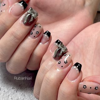 黒とベージュの花柄ネイルチップ 楽天市場】Biutee ネイルチップ 高級感 黒 明るい かわいい