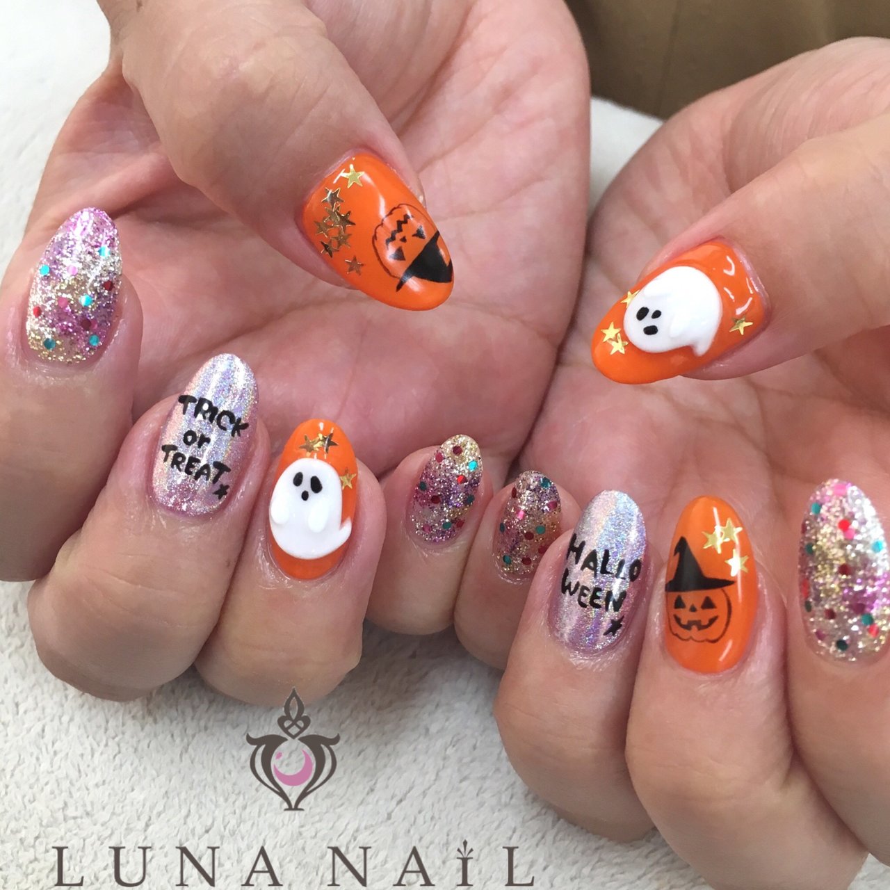 秋 ハロウィン ハンド ホログラム ラメ Luna Nail のネイルデザイン No ネイルブック