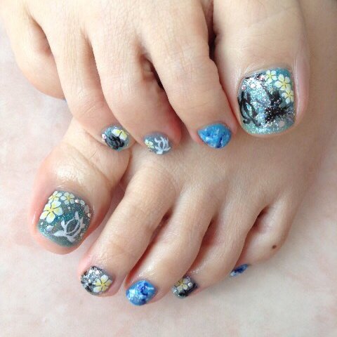 夏 旅行 海 リゾート フット Nailsalonroseのネイルデザイン No ネイルブック