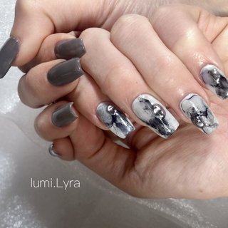 自分のネイルを変えました＊ モノトーンばかりです

#インクネイル #インクネイルデザイン #モノトーン #モノトーンネイル #ミラーネイル #ニュアンス #ニュアンスネイル #白黒ネイル #セルフネイル #ハンド #ジェルネイル #ジェルネイルデザイン #icegel #palagel #パラジェル #フィルイン #フィルイン一層残し #一宮ネイルサロン #一宮市ネイルサロン #妙興寺駅 #駅近サロン #プライベートサロン #駐車場完備 #オールシーズン #ハンド #ニュアンス #ミラー #アイシング #インクネイル #天然石 #ミディアム #スクエア #ホワイト #ブラック #シルバー #ジェルネイル #セルフネイル #kie #ネイルブック
