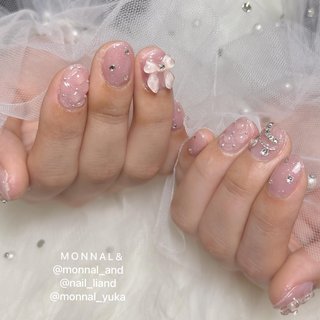 . 【HAND】デザインし放題ジェルコース11,000yen +α
【メニュー名】#ガーリーネイル#キルティングネイル
【担当スタッフ】YUKA @monnal_yuka 
.
ご来店ありがとうございます☺︎
.
.
.
━━━━━━━━━━━━━━━━━━━━
ジェル・スカルプメニュー
【担当YUKA指名】合計金額より
20%OFFキャンペーン実施中🌷
━━━━━━━━━━━━━━━━━━━━
【福井店】ご予約はこちら↓

LINE ID @vnd4371h
LINEから24時間ネットご予約受付中です💌

 MONNAL& モナールアンド 
営業時間 9:30～18:00 (Lo.17:00) 
定休日 不定休

住所　福井市大町10-2-2 
ショッピングシティベル近く🔔
.
TEL 0776-63-6268

━━━━━━━━━━━━━━━━━━━━
【鯖江店】ご予約はこちら↓

LINE ID @058rlgbk
LINEから24時間ネットご予約受付中です💌

 美爪ケア育成ネイルサロン Li & リアンド
営業時間 9:30～18:00 (Lo.17:00) 
定休日 日曜日・祝日

住所　鯖江市有定町1丁目8-10 2F
西山公園近く⛲️
.
TEL 0778-25-1552

━━━━━━━━━━━━━━━━━━━━
#MONNAL&#モナールアンド
#Li&#リアンド#monail#もないる
#福井ネイル#福井ネイルサロン
#ケア#ジェル#スカルプ#フットジェル
#ネイル#アートし放題#深爪矯正福井
#パーフェクトフィルイン福井
#ベース一層残し福井#フィルイン福井
#ちゅるんネイル #ワンホンネイル#韓国ネイル#大人かわいいネイル #オフィスネイル#シンプルネイル #オフィス #シンプル #キルティング #ちゅるん #ワンホン #韓国 #悠 #ネイルブック
