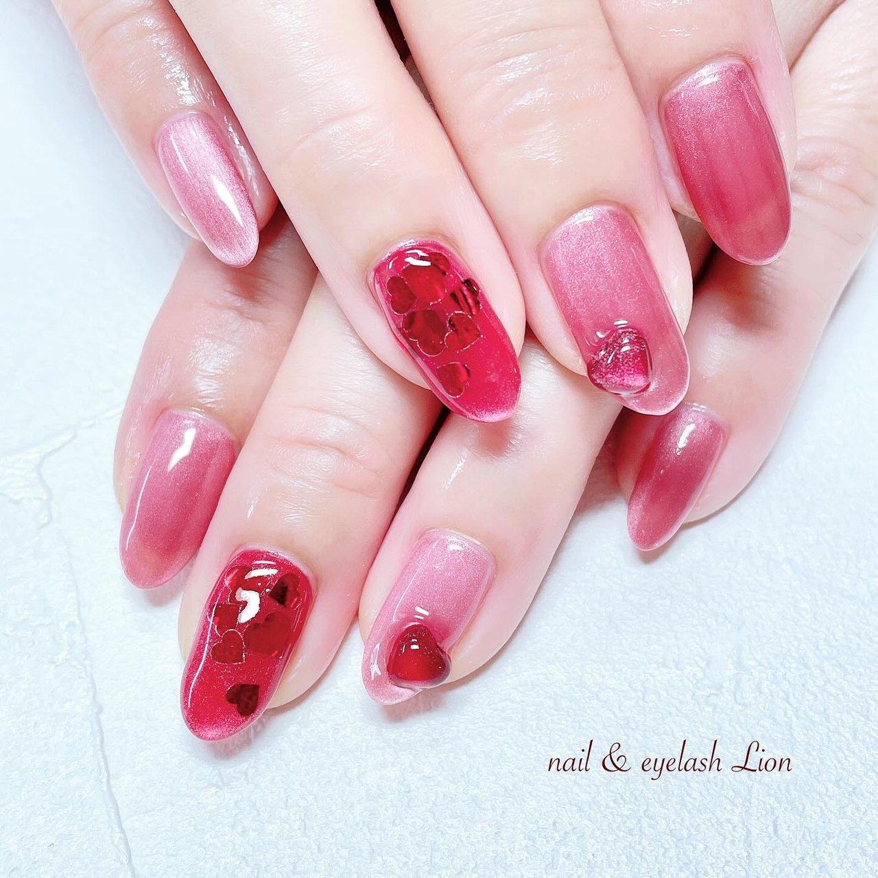 赤】推し活にも！ほろ苦ハートホロネイル | Floral design &Lilium