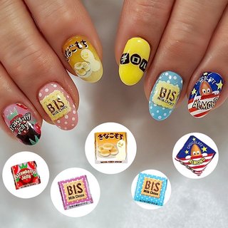 チロルチョコネイルのネイルデザイン｜ネイルブック 