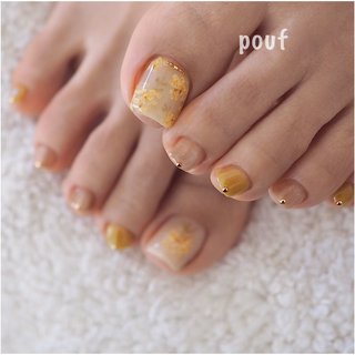  #春 #入学式 #デート #フット #フラワー #マグネット #ショート #スクエア #ベージュ #イエロー #ゴールド #ジェルネイル #yumichan #ネイルブック