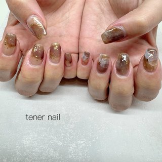 ニュアンス×インク🤎 
#ニュアンスネイル
#インクネイル
#個性的ネイル
#個性派ネイル
#おしゃれネイル
#ブラウンネイル
#アシメネイル
#ニュアンスネイルデザイン
#tenernail
#テネルネイル
#西武新宿ネイル
#新宿ネイル
#大久保ネイル
#naildesign
#西新宿ネイル #冬 #卒業式 #旅行 #女子会 #ハンド #ニュアンス #インクネイル #キラキラ #個性派 #ミディアム #スクエアオフ #ホワイト #ベージュ #ブラウン #ジェルネイル #お客様 #テネルネイル　tener nail #ネイルブック