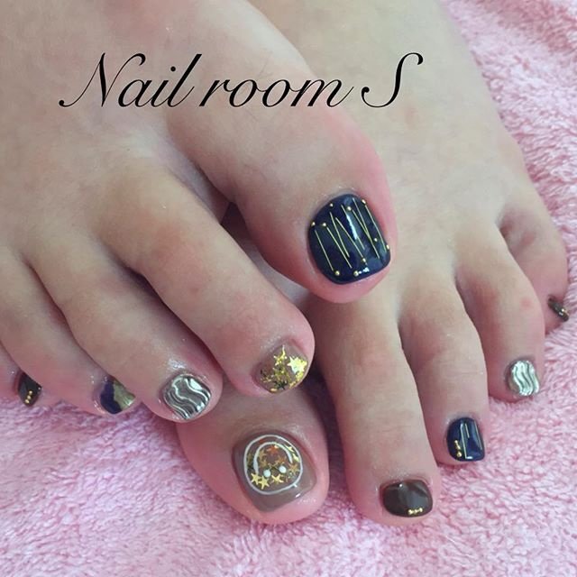 秋 冬 フット キャラクター ホイル ｎailroom ｓのネイルデザイン No ネイルブック