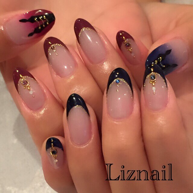 秋 冬 フレンチ キャラクター Liznailのネイルデザイン No ネイルブック