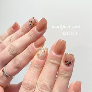 #リボンネイル #リボン #りぼんネイル #キティちゃんネイル #キティちゃん #キティネイル #オトナかわいい #オトナ女子 #オトナ女子ネイル #オトナ可愛い #シンプルデザイン #さり気ないおしゃれ #オールシーズン #ショートネイル #ショート #ジェルネイル #シンプルネイル #シンプル #ハンド #テラコッタネイル #テラコッタ #テラコッタカラーネイル #手が綺麗に見えるネイル #秋 #冬 #オールシーズン #ハンド #スクエア #ブラウン #アースカラー #ジェルネイル #samo #ネイルブック
