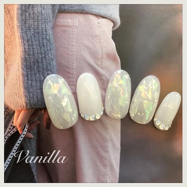 冬 クリスマス オフィス ブライダル ハンド Nailsalon Vanillaのネイルデザイン No 2595341 ネイルブック