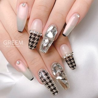 千鳥柄(千鳥格子)/#フレンチガーリーネイルのネイルデザイン｜ネイルブック