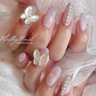 gel💅🦋 .
.
◼︎アートパーツつけ放題

♡____________________________♡.

【📍神奈川県綾瀬市深谷南3丁目】
TEL:050-6876-4511
Open 9:30〜 close13:00
定休日｜日・祝・その為

キッズスペース、駐車場有り

【✉️お問い合わせ、ご予約】
DM・LINE
↪︎公式LINE @fluffynail (@も入力して友達検索お願い致します。)

#スカルプネイル #スカルプ #長さだし #夏ネイル #クリアネイル #シェルネイル #ロングネイル　#マーブルネイル #フレンチ #フレンチネイル #セルフネイルスクール #ワンホンネイル #ワンホン #グラデーションネイル #夏 #フレンチ #シェル #マーブル #ワンホン #ロング #クリア #Emmy☆FluffyNail #ネイルブック