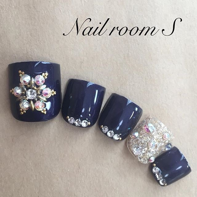 冬 クリスマス デート フット ビジュー ｎailroom ｓのネイルデザイン No ネイルブック