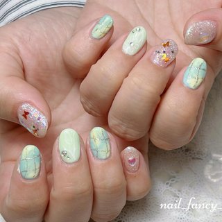 🫧 
アートし放題　おまかせデザイン

春が近づいているので春先取りデザインにしました✨
キラキラのホログラムの蝶々がとっても可愛い🦋🫧

キラキラホログラムとても可愛いのでおすすめです♡

楽しく施術させて頂きました☺︎

ご来店ありがとうございます♡🫧

#ネイルサロン横浜　#横浜市ネイルサロン　#nail_fancy_fang #大人可愛いネイルデザイン #大人可愛いネイル　#春ネイル2025 #春ネイル　#アートし放題　#おまかせデザイン #春 #ハンド #ホログラム #タイダイ #マーブル #キラキラ #ショート #オーバル #イエロー #ターコイズ #ジェルネイル #お客様 #nail_fancy_fang #ネイルブック