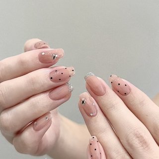 ねいる ラインストーン | ネイルサロン Ellenail（エルネイル）esNAIL