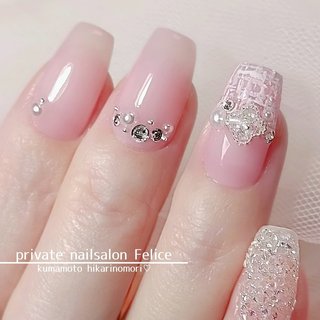 手が綺麗に見えるネイル/パールのネイルデザイン(2ページ目)｜ネイルブック