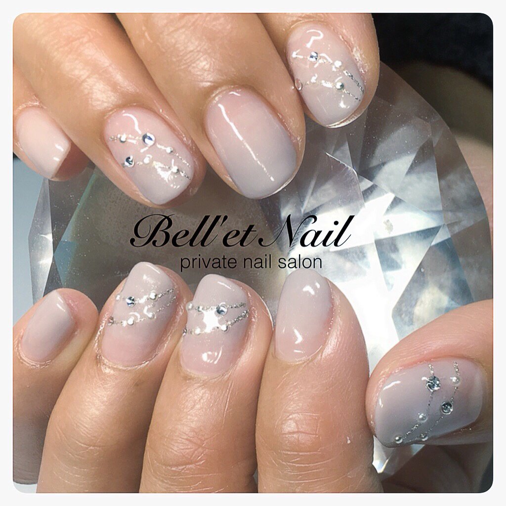 冬ハンドグラデーショングレージュグレー Bellet Nail ネイリスト