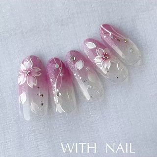 桜nail*° ・ “mary”art
┈┈┈┈┈┈┈┈┈┈ ・

【使用商材】
@lilygel.nail 
・きゅんピンク

@pregel.jp 
・G674バルーンヌーン
・ライナーホワイト

┈┈┈┈┈┈┈┈┈┈ ・

《JR和歌山駅徒歩4分》
❁駐車場あり🅿️
❁定額制サロン
❁マシンを使用せず手技のみで丁寧・痛みの少ない施術◎
❁InstagramコメントやDMメッセージ予約不可
　ご予約・問い合わせ・求人募集はプロフィール　　　　
　URLのネイルブックからお願いします💅

・
#オフィス#卒業式
#3月#3月ネイル#4月#4月ネイル
#春#春ネイル#春ネイル2025
#フラワー#フラワーネイル
#桜#桜ネイル#桜ネイル2025
#ピンク#ピンクネイル
#グラデーション#グラデーションネイル
#ラメ#ラメカラー#アイシング
#アイシングネイル
#大人可愛い#大人可愛いネイル#大人
#和歌山市ネイル#和歌山市ネイルサロン
#WITHNAIL#WITHNAIL和歌山
#nailbook_fan #やり方動画 #howto#howto動画 #手が綺麗に見えるネイル #春 #卒業式 #入学式 #ハンド #グラデーション #ホログラム #フラワー #アイシング #大人 #オーバル #ピンク #ジェルネイル #ネイルチップ #mary #ネイルブック