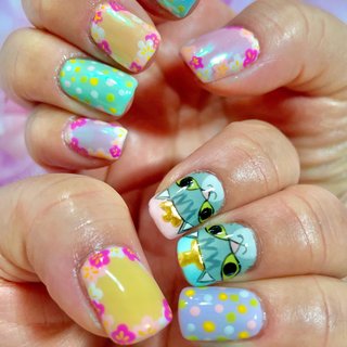 3月ネイル💅〜ひなまつり🎎と春うらら〜 右手→ひなあられと梅の花
左手→おひにゃさま&ひなあられ&ぼんぼり&梅の花
#3月ネイル #ひなまつり#ミラーネイル #春 #ハンド #フラワー #オーロラ #ミラー #和柄 #ショート #スクエア #パステル #ジェルネイル #セルフネイル #tansan_do #ネイルブック