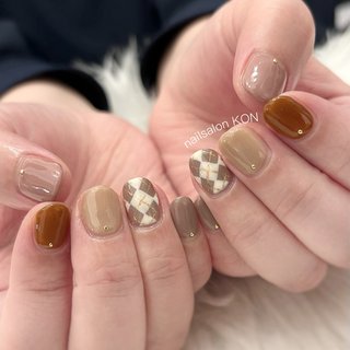 【着画あり】くまネイル　アーガイル柄ネイル　癒しネイル　シンプルネイル アーガイルネイル⁣のネイルデザイン｜ネイルブック