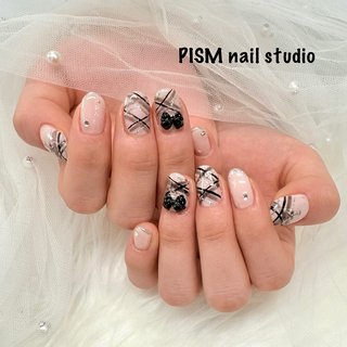 ♡ピンク×黒のチェックネイル♡ ネイルチップ　ハンドメイド ♡ピンクと黒のガーリーチェック♡ ネイルチップ ハンドメイド