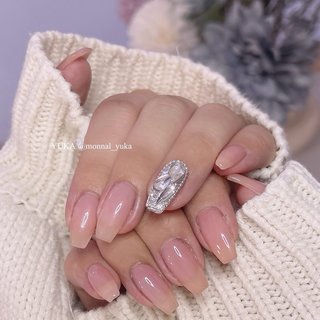 . 【HAND】シンプルジェルコース8,800yen
【メニュー名】#埋め尽くしネイル 
【担当スタッフ】YUKA @monnal_yuka 
.
ご来店ありがとうございます☺︎
.
.
.
━━━━━━━━━━━━━━━━━━━━
ハンドジェル・スカルプメニュー
【担当YUKA指名】20%OFFキャンペーン実施中🌷
━━━━━━━━━━━━━━━━━━━━
【福井店】ご予約はこちら↓

LINE ID @vnd4371h
LINEから24時間ネットご予約受付中です💌

 MONNAL& モナールアンド 
営業時間 9:30～18:00 (Lo.17:00) 
定休日 不定休

住所　福井市大町10-2-2 
ショッピングシティベル近く🔔
.
TEL 0776-63-6268

━━━━━━━━━━━━━━━━━━━━
【鯖江店】ご予約はこちら↓

LINE ID @058rlgbk
LINEから24時間ネットご予約受付中です💌

 美爪ケア育成ネイルサロン Li & リアンド
営業時間 9:30～18:00 (Lo.17:00) 
定休日 日曜日・祝日

住所　鯖江市有定町1丁目8-10 2F
西山公園近く⛲️
.
TEL 0778-25-1552

━━━━━━━━━━━━━━━━━━━━
#MONNAL&#モナールアンド
#Li&#リアンド#monail#もないる
#福井ネイル#福井ネイルサロン
#ジェル#スカルプ#フットジェル
#ネイル#アートし放題#深爪矯正福井
#パーフェクトフィルイン福井#ネイルデザイン 
#ベース一層残し福井#フィルイン福井
#ちゅるんネイル #ワンホンネイル#韓国ネイル#大人かわいいネイル #オフィスネイル#シンプルネイル#ピンクネイル#キラキラネイル #オフィス #シンプル #ちゅるん #キラキラ #ワンホン #韓国 #ピンク #悠 #ネイルブック