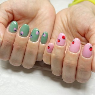 いちご狩りのネイルデザイン｜ネイルブック