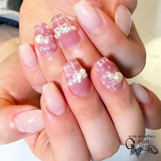 ぷっくりパール🫧のツイードネイル　❤ネイルブックよりご予約できます　 #ツイードネイル #リボンネイル #パールネイル #マットネイル #ワインカラー #グレージュネイル #大人可愛いネイル #イエベネイル #春ネイル #オフィスネイル #お客様ネイル
#ネイル #ネイルアート #ジェルネイルデザイン #ネイルデザイン #nailstagram #手が綺麗に見えるネイル #オールシーズン #オフィス #デート #ハンド #ラメ #パール #ツイード #マット #リボン #ショート #スクエア #ホワイト #ピンク #ボルドー #ジェルネイル #お客様 #ネイリスト　宮森貴子 #ネイルブック
