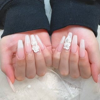 3dフラワーのネイルデザイン｜ネイルブック