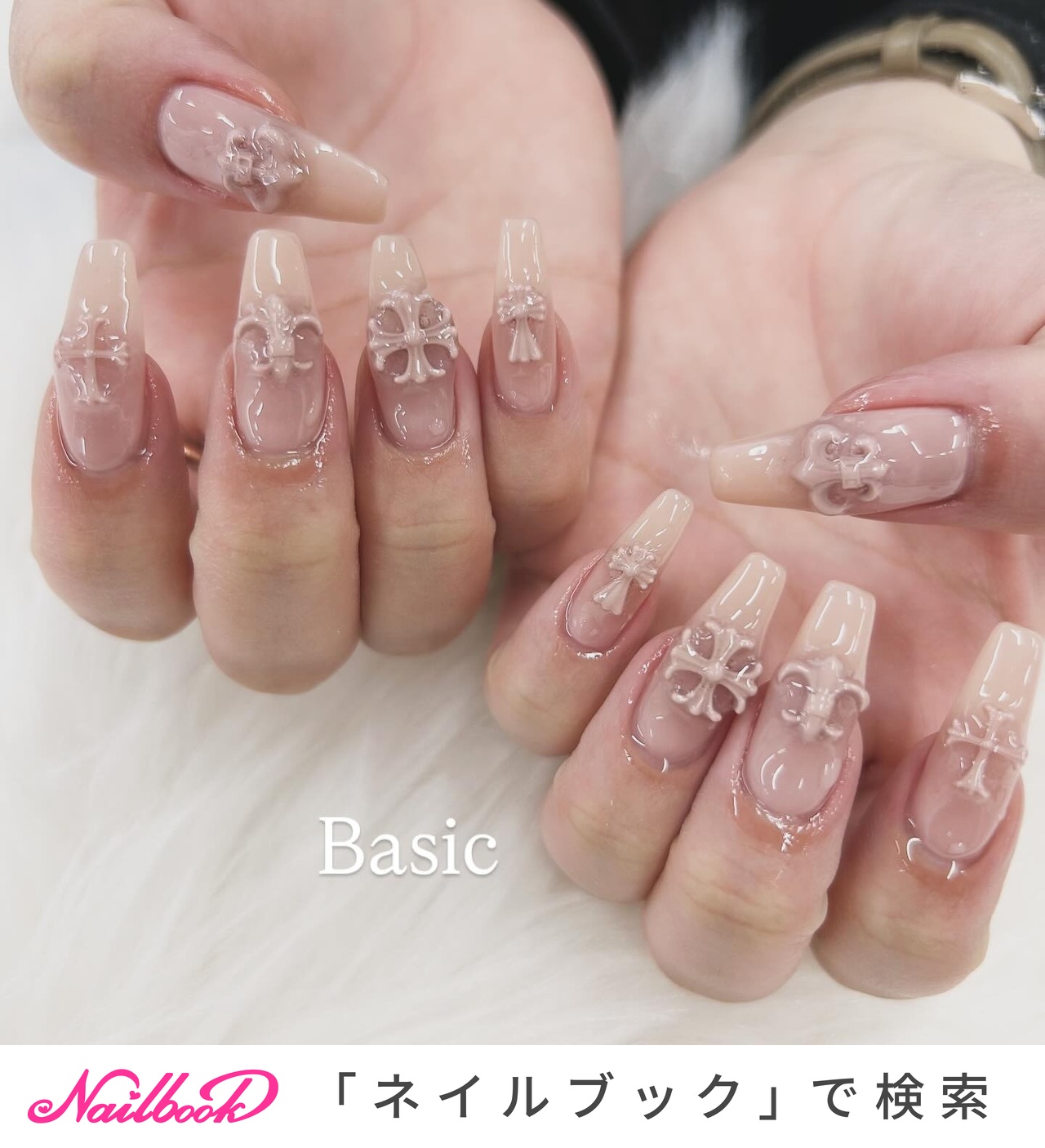 クロムハーツ女子のネイルデザイン｜ネイルブック