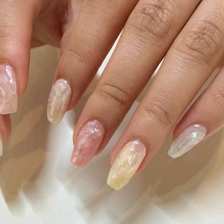#春ニュアンス#春ネイル#春色 #春 #入学式 #旅行 #ブライダル #ハンド #オーロラ #大人 #インクネイル #オーロラフィルム #ミディアム #スクエア #ピンク #イエロー #水色 #ジェルネイル #お客様 #momoco #ネイルブック