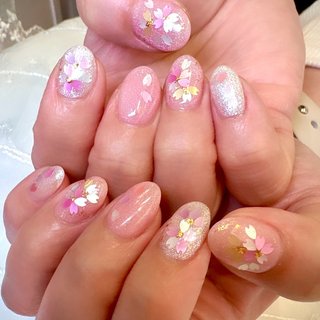 ネイルサロン　看板　ミラー　ドライフラワー　開業 オープン祝いに母がドライフラワータペストリーを作ってくれまし
