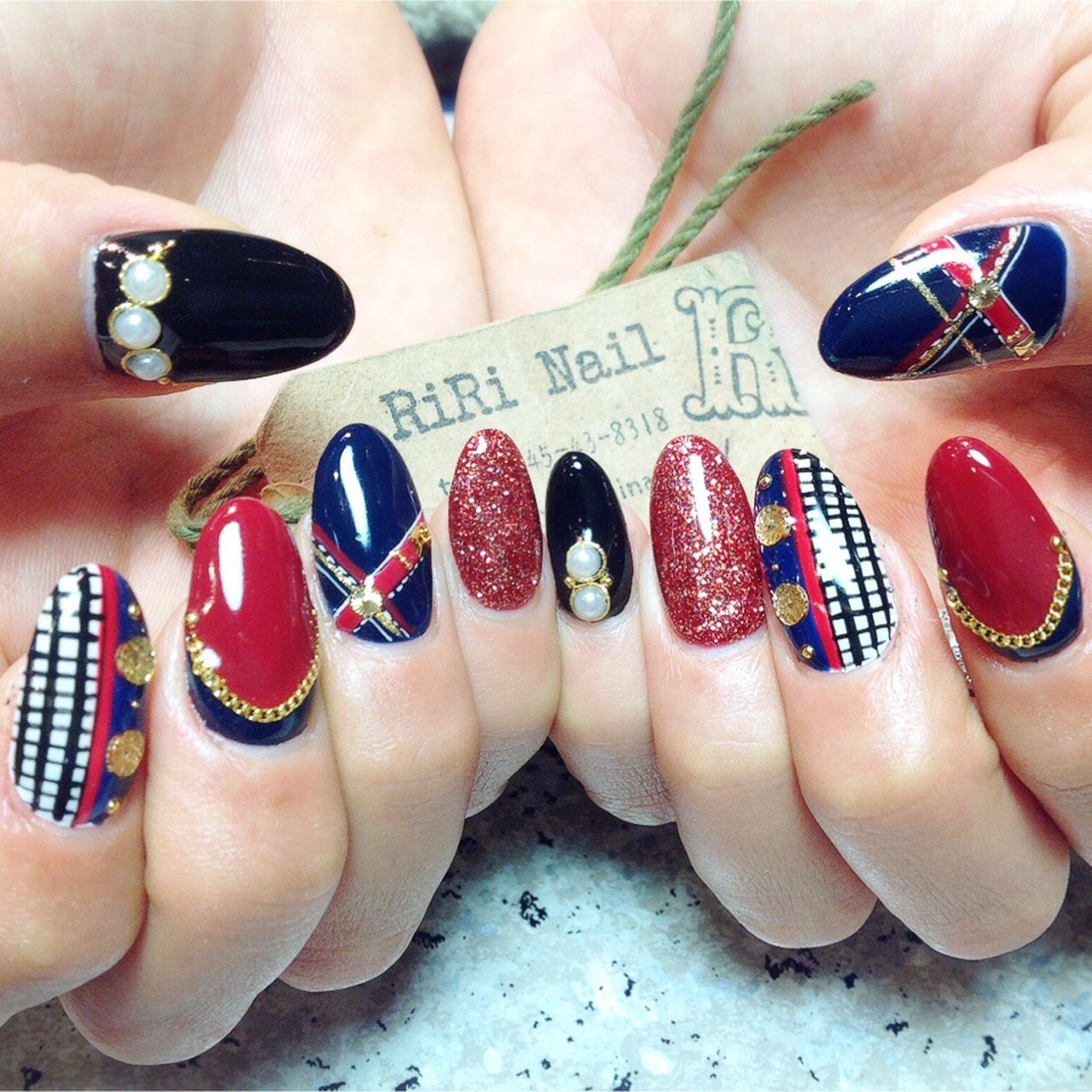 ライブ ハンド ラメ チェック ブランド柄 Riri Nailのネイルデザイン No ネイルブック