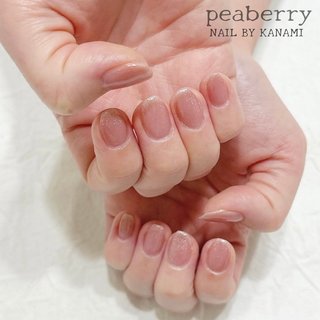 大人気のシアーピンクネイル💅🏻💓 
シアーピンクにシルバーマグネットのシンプルネイル✨
このシアーピンクは大人気カラーです🫶🏻

短めでもスクエアにすればオシャレに♬♩
とってもシンプルなのでオフィスやデートにおすすめです！



#ハンド #ハンドネイル #ハンドジェルネイル #ニュアンス #ニュアンスネイル #ピンク #ピンクネイル #ピンクラメ #シアー #シアーカラー #シアーピンク #マグネット #マグネットネイル #ワンカラー #ワンカラーネイル #スクエア #スクエアネイル #ワンホンネイル #4月 #4月ネイル #5月 #5月ネイル #春 #春ネイル #韓国 #韓国ネイル #手が綺麗に見えるネイル #大人 #大人ネイル #大人可愛い #大人上品 #大人上品ネイル #キラキラ #キラキラネイル #パラジェル #シンプル #シンプルネイル #シンプルデザイン #デートネイル #オフィス #オフィスネイル #東武東上線 #志木市 #志木ネイルサロン #新座市 #新座ネイルサロン #朝霞市 #朝霞市ネイルサロン #プライベートネイルサロン #プライベートサロン #手が綺麗に見えるネイル #春 #オールシーズン #オフィス #ハンド #シンプル #ワンカラー #マグネット #キラキラ #シアー #ショート #スクエアオフ #クリア #ピンク #シルバー #ジェルネイル #お客様 #ふぅ #ネイルブック