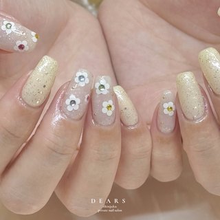 hologram flower🌼 
#ホロフラワー #ホログラム #フラワー #フラワーネイル #イエローネイル #大人可愛い #かわいいネイル #新宿ネイル #新宿ネイルサロン #新宿プライベートネイルサロン #新宿三丁目ネイル #新宿ニュアンスネイル #新宿パラジェル #新宿3丁目ネイルサロン #新宿三丁目 #新宿三丁目ネイルサロン #新宿御苑 #新宿御苑前 #トレンドネイル #春ネイルデザイン #春 #春ネイル #夏 #夏ネイル #シンプルネイル #オフィス #パーティー #デート #女子会 #ハンド #ホログラム #フラワー #大人 #キラキラ #ロング #スクエア #ホワイト #クリア #イエロー #ジェルネイル #お客様 #dears-shinjuku-rieko #ネイルブック