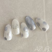 白