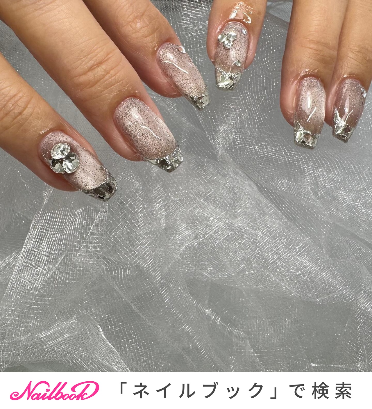 ネイルチップ　量産型　韓国　ガラスフレンチ　グレー 韓国/グレー/ガラスフレンチネイルのネイルデザイン｜ネイルブック