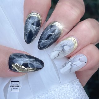 2025年】新着順｜#黒大理石ネイルのネイルデザイン｜ネイルブック
