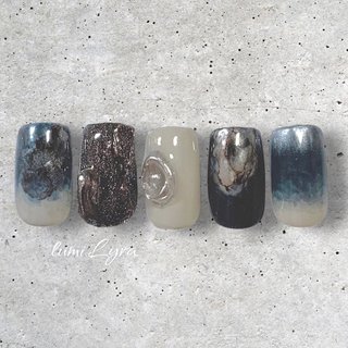サンプルデザイン＊ 
#ニュアンスネイル #ニュアンスネイルデザイン #ニュアンスデザイン #大理石ネイル #天然石ネイル #ミラーネイル #アイシング #cleto #ハンド #ジェルネイル #ジェルネイルデザイン #icegel #palagel #パラジェル #フィルイン #フィルイン一層残し #一宮ネイルサロン #一宮市ネイルサロン #妙興寺駅 #駅近サロン #プライベートサロン #駐車場完備 #夏 #秋 #冬 #オールシーズン #ハンド #ニュアンス #大人 #インクネイル #個性派 #天然石 #スクエア #ネイビー #グレージュ #シルバー #ジェルネイル #ネイルチップ #kie #ネイルブック