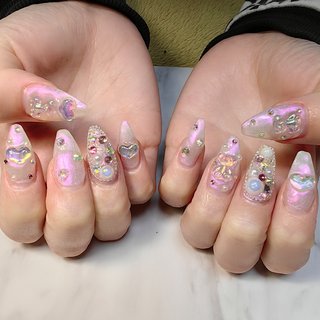 #オーロラカラー #アートし放題 
#くまちゃんネイル 
#ハートネイル 
#お持込デザインアレンジ #春 #夏 #女子会 #推し活 #ハンド #アニマル柄 #ハート #オーロラ #大人 #クリア #ピンク #ジェルネイル #REVE #ネイルブック
