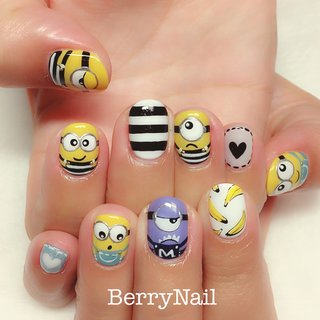 人気順 紫ミニオンのネイルデザイン ネイルブック