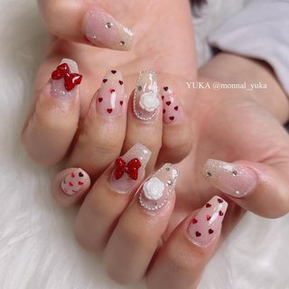 . 【HAND】デザインし放題ジェルコース11,000yen 
【メニュー名】#バレンタインネイル#ハートネイル
【担当スタッフ】YUKA @monnal_yuka 
.
ご来店ありがとうございます☺︎
.
.
.
━━━━━━━━━━━━━━━━━━━━
ハンドジェル・スカルプメニュー
【担当YUKA指名】20%OFFキャンペーン実施中🌷
━━━━━━━━━━━━━━━━━━━━
【福井店】ご予約はこちら↓

LINE ID @vnd4371h
LINEから24時間ネットご予約受付中です💌

 MONNAL& モナールアンド 
営業時間 9:30～18:00 (Lo.17:00) 
定休日 不定休

住所　福井市大町10-2-2 
ショッピングシティベル近く🔔
.
TEL 0776-63-6268

━━━━━━━━━━━━━━━━━━━━
【鯖江店】ご予約はこちら↓

LINE ID @058rlgbk
LINEから24時間ネットご予約受付中です💌

 美爪ケア育成ネイルサロン Li & リアンド
営業時間 9:30～18:00 (Lo.17:00) 
定休日 日曜日・祝日

住所　鯖江市有定町1丁目8-10 2F
西山公園近く⛲️
.
TEL 0778-25-1552

━━━━━━━━━━━━━━━━━━━━
#MONNAL&#モナールアンド
#Li&#リアンド#monail#もないる
#福井ネイル#福井ネイルサロン
#ケア#ジェル#スカルプ#フットジェル
#ネイル#アートし放題#深爪矯正福井
#パーフェクトフィルイン福井
#ベース一層残し福井#フィルイン福井
#ちゅるんネイル #ワンホンネイル#韓国ネイル#大人かわいいネイル #オフィスネイル#シンプルネイル #バレンタイン #オフィス #シンプル #ハート #ちゅるん #ワンホン #韓国 #悠 #ネイルブック
