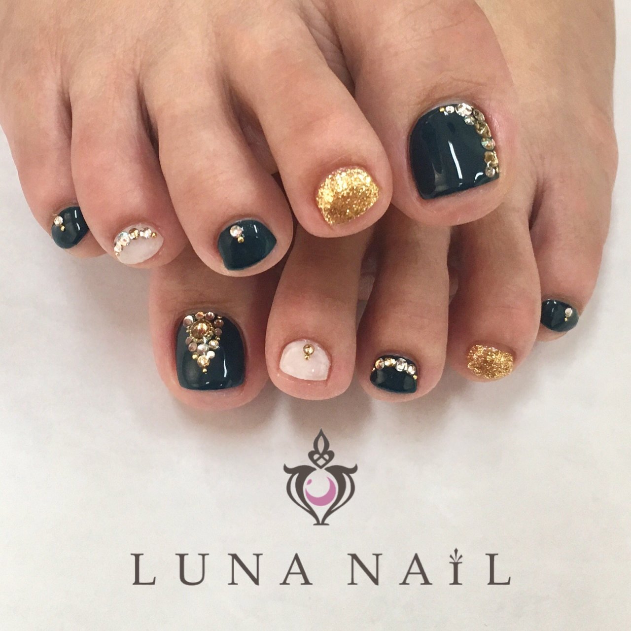 秋 冬 旅行 デート フット Luna Nail のネイルデザイン No ネイルブック