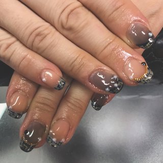 #秋 #冬 #オールシーズン #ハンド #フレンチ #ビジュー #パール #シースルー #ツイード #ミディアム #スクエアオフ #ブラック #ゴールド #モノトーン #ジェルネイル #お客様 #RemaNail #ネイルブック