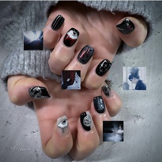 ▫︎▫︎ 
推しnail.

 

▫︎▫︎ 

▫︎▫︎▫︎ ▫︎▫︎

#ネイル #ジェルネイル #ニュアンスネイル #お洒落ネイル #個性派ネイル #大人可愛いネイル #ネイルアート#ネイルデザイン #手描きアート #手描きネイル #ブラック #シルバー #推し活 #うねうねネイル #概念ネイル #ストレイキッズ #スキズネイル #straykids #名古屋ネイルサロン #プライベートサロン#駅近ネイルサロン #ネイルブック #nail #nailbook #naildesign #nailart #nailstagram #オールシーズン #ハンド #ニュアンス #ミラー #ぷっくり #個性派 #ミディアム #スクエア #レッド #ブラック #シルバー #ジェルネイル #お客様 #MISA #ネイルブック