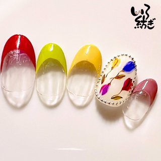 #5月のキャンペーンデザイン #フレンチネイル
#チューリップ
#季節のお花 #春 #ハンド #カラフル #nailsalon✨いろ紡ぎ #ネイルブック