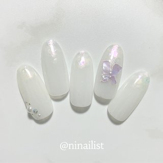 #オーロラ #オーロラネイル #シェル #シェルネイル #蝶々 #蝶々ネイル #ちょうちょネイル #バタフライ #バタフライネイル #ホワイト #ホワイトネイル #白 #白ネイル #ハンド #初夏 #初夏ネイル #夏 #夏ネイル #ネイルデザイン #6月 #6月ネイル #大人 #大人ネイル #大人かわいい #大人シンプル #梅雨 #梅雨ネイル #夏 #オールシーズン #オフィス #ブライダル #ハンド #蝶々 #ワンカラー #シェル #オーロラ #大人 #ミディアム #ラウンド #ホワイト #パープル #ジェルネイル #ネイルチップ #@ninailist #ネイルブック