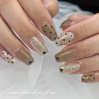 #nailsalonandm #京都ネイル #京都ネイルサロン #ネイルサロン京都 #京都市ネイルサロン #西京区ネイルサロン #桂ネイルサロン #京都ネイリスト #ネイリスト #nailist #シンプルネイル #ラメ #ドット #ハートホロネイル #オールシーズン #海 #リゾート #デート #ハンド #ホログラム #ラメ #ハート #ドット #ミディアム #スクエア #ブラウン #シルバー #ジェルネイル #MiKi🥀 #ネイルブック