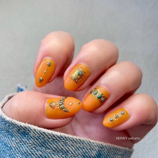 * #mynail 
最近ビタミンカラーが好きな私🧡
マットなオレンジにターコイズが気分上がりますーっ🍊
*
ーーーーーーーーーーーーーーー

宇都宮市上戸祭町
HONEY nail arts

🌴9:30-20:00(最終受付18:15までに入れる方)
(リピーター様時間調整OKです)
🌴駐車場有

クレジットカード💳
交通系電子マネー🚃 
PayPay, au pay, 楽天pay
その他支払い決算あり

ーーーーーーーーーーーーーーー

#honeynailarts 
*
#ネイル
#夏ネイル
#初夏ネイル 
#5月 
#5月ネイル 
#6月 
#6月ネイル
#ターコイズネイル 
#ターコイズジュエリーネイル 
#手描きネイル 
#ジュエリーアート 
#マットネイル 
#ハンドネイル 
*
#大人女性ネイルサロン 
#ネイルデザイン 
*
#栃木ネイルサロン
#宇都宮ネイルサロン 
*
#nailbook 
#nailbook_fan #夏 #オールシーズン #海 #リゾート #ハンド #ボヘミアン #マット #ミラー #大人 #天然石 #ミディアム #オーバル #オレンジ #ターコイズ #ゴールド #ジェルネイル #セルフネイル #HONEY nail arts 🌴 nailist cheeza 🌴 #ネイルブック